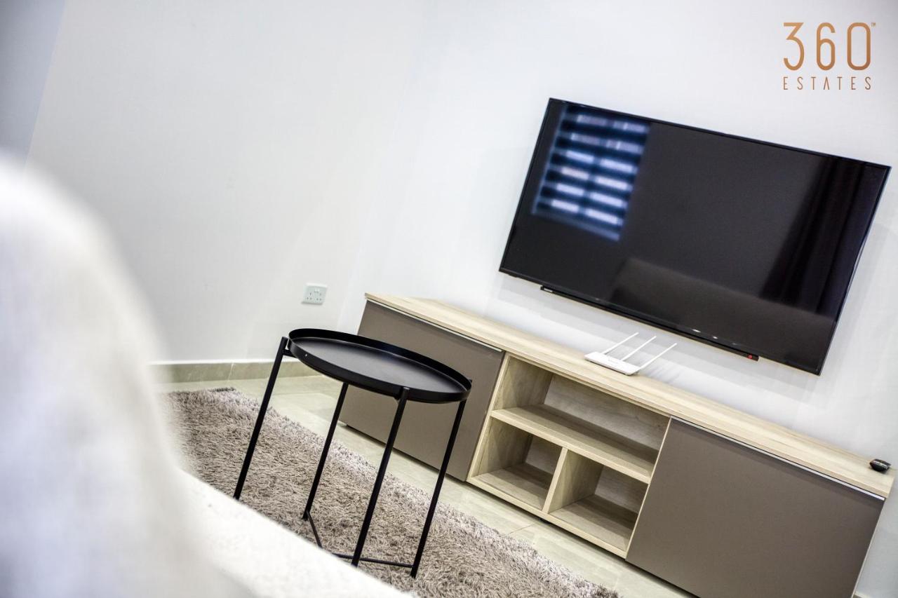 A Lovely 1Br Home With Balcony Just Off The Coast By 360 Estates San Ġiljan Buitenkant foto
