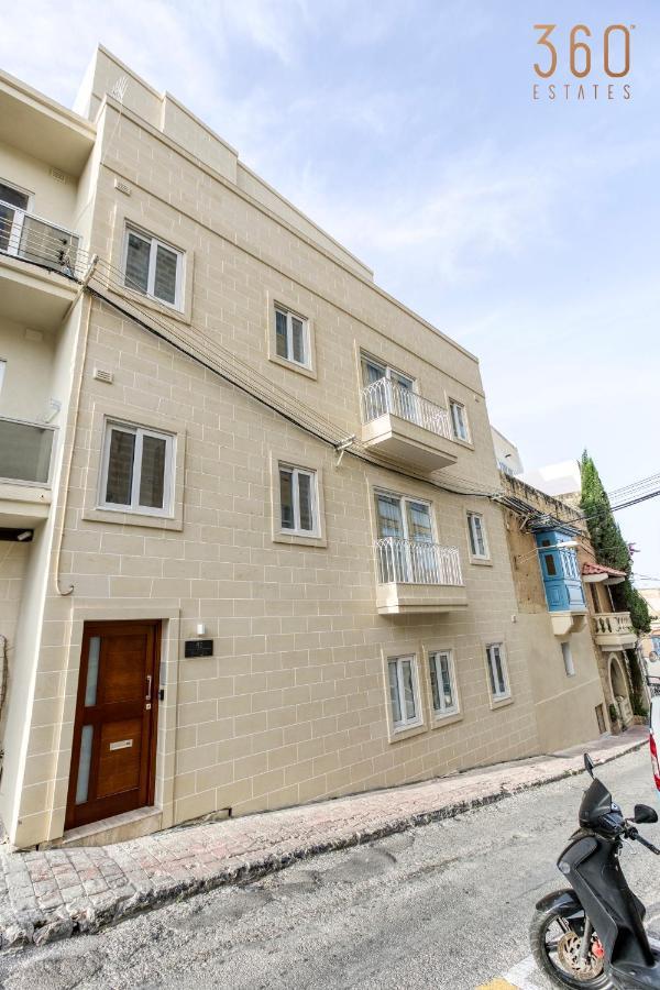 A Lovely 1Br Home With Balcony Just Off The Coast By 360 Estates San Ġiljan Buitenkant foto