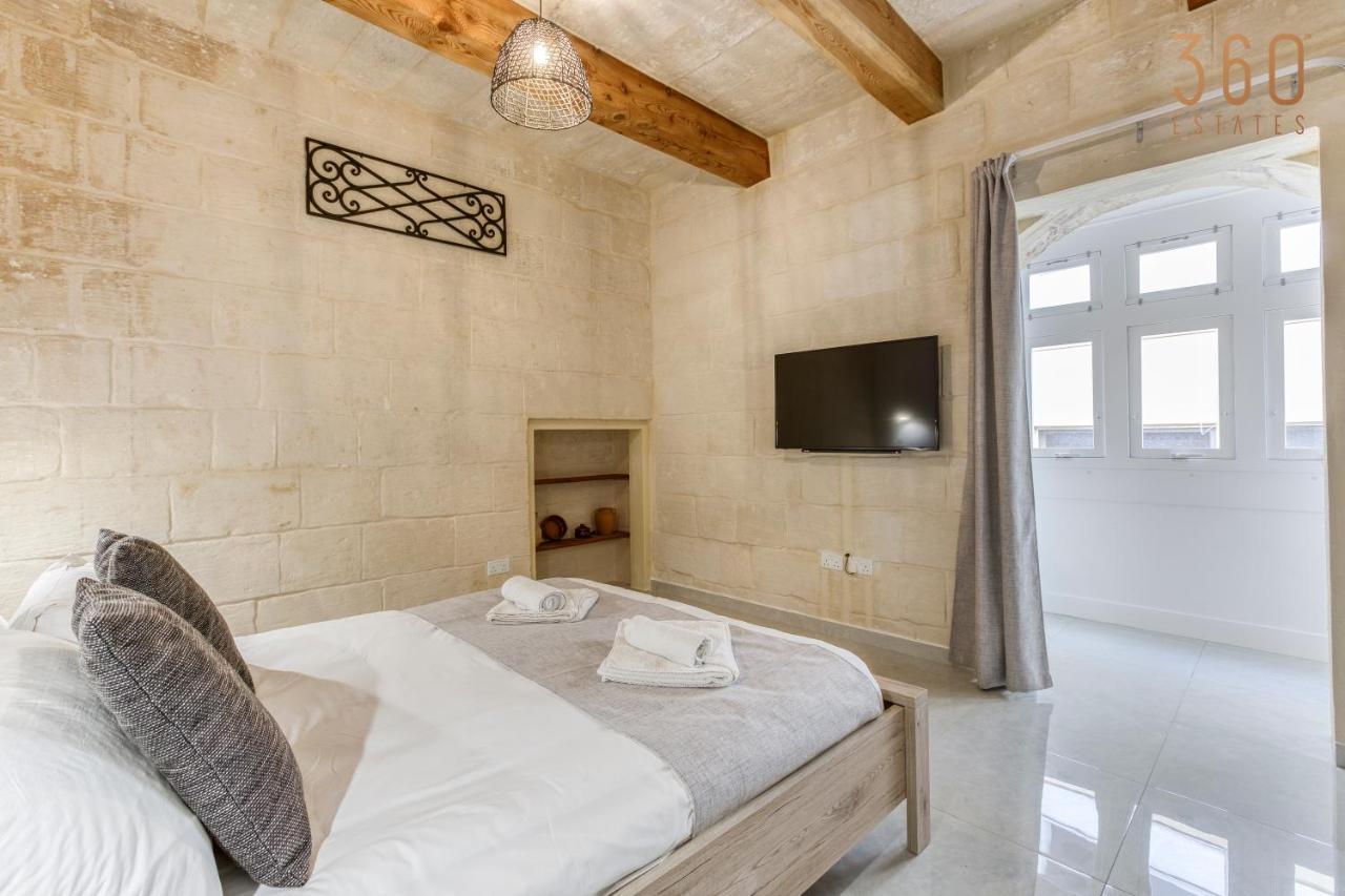 A Lovely 1Br Home With Balcony Just Off The Coast By 360 Estates San Ġiljan Buitenkant foto