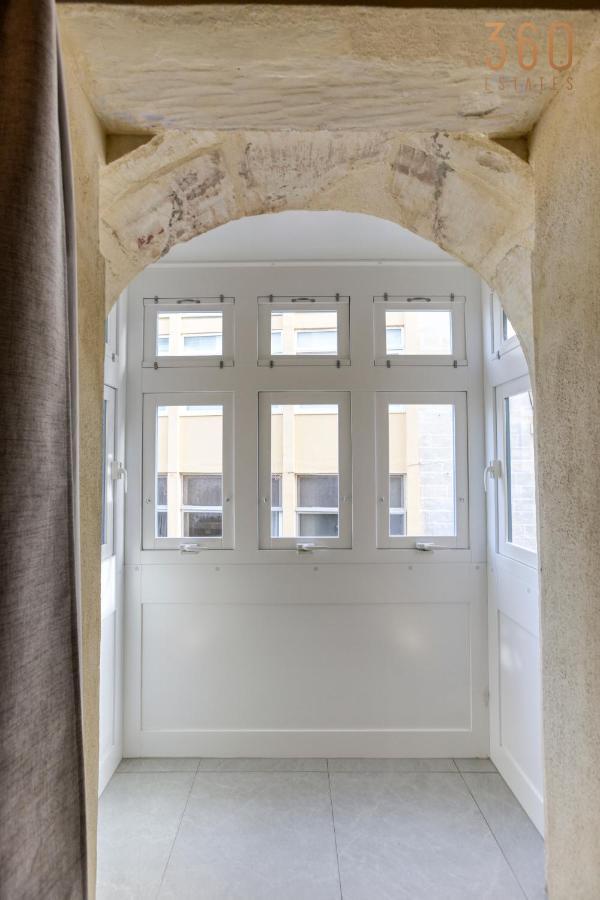 A Lovely 1Br Home With Balcony Just Off The Coast By 360 Estates San Ġiljan Buitenkant foto